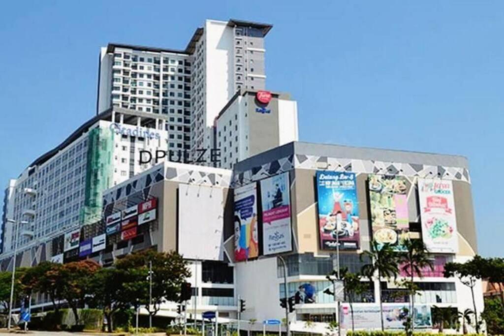 Kenwingston Cyberjaya Free Wifi By Premium Stay Zewnętrze zdjęcie